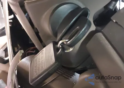 2001 Ford Excursion Limited from USA, damaged, VIN 1FMNU43S41ED42856